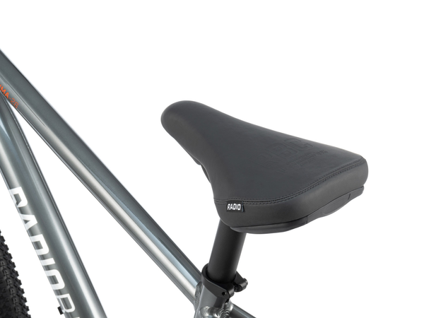 Radio Zuma 26" Suspension MTB Bike (Glossy Silver)