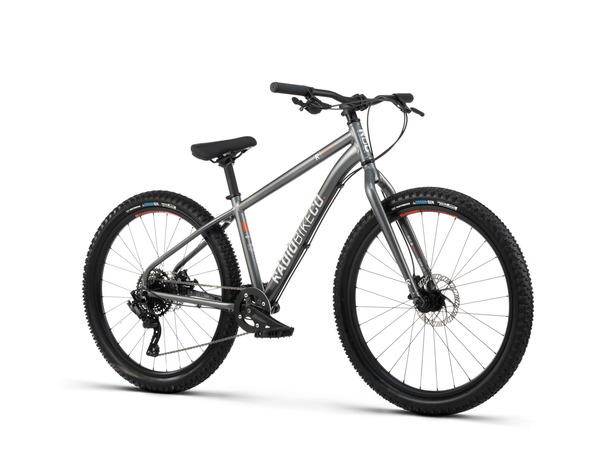 Radio Zuma 26" Bike (Glossy Silver)