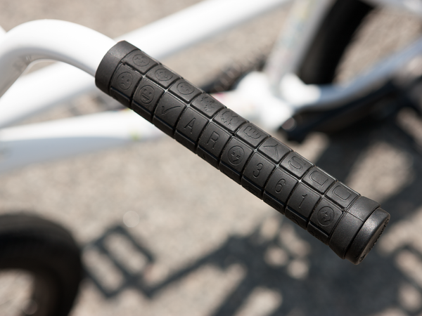 Sunday Forecaster Aaron Ross 20" BMX (Gloss White)