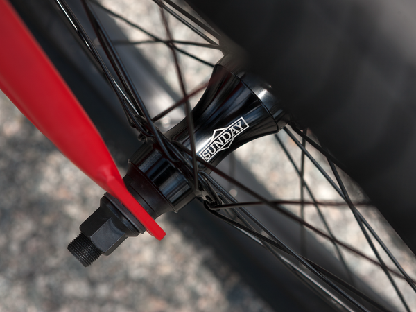 Sunday Forecaster Brett Silva 20" BMX (Matt Fire Engine Red)