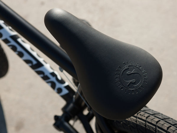 Sunday Primer 18" BMX (Matt Black)