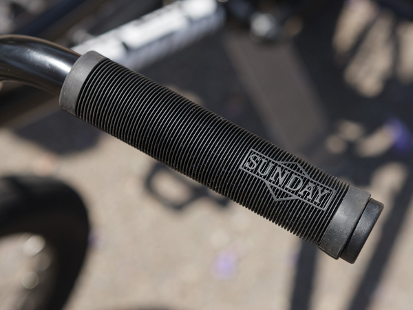 Sunday Primer 18" BMX (Gloss Black)