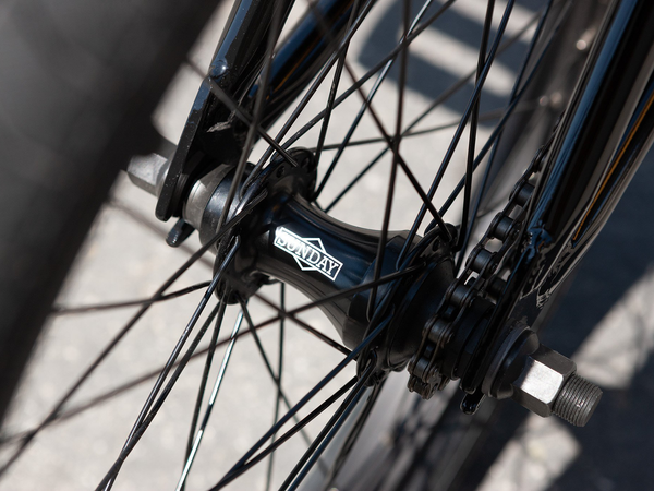 Sunday Scout 20" 2022 (Gloss Black)