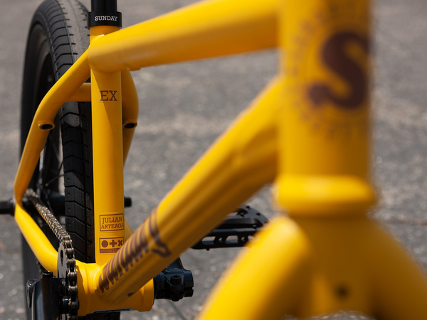 Sunday EX Julian Arteaga 20" BMX (Matt Mustard)