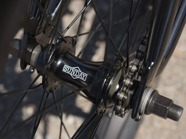 Sunday Primer 18" BMX (Gloss Black)