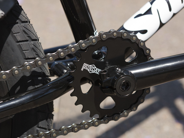 Sunday Primer 18" BMX (Gloss Black)