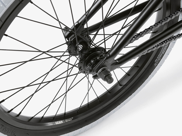 WeThePeople Nova 20" (Matt Black with White/Black Tyre) 20.0"TT