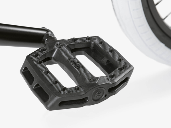 WeThePeople Nova 20" (Matt Black with White/Black Tyre) 20.0"TT