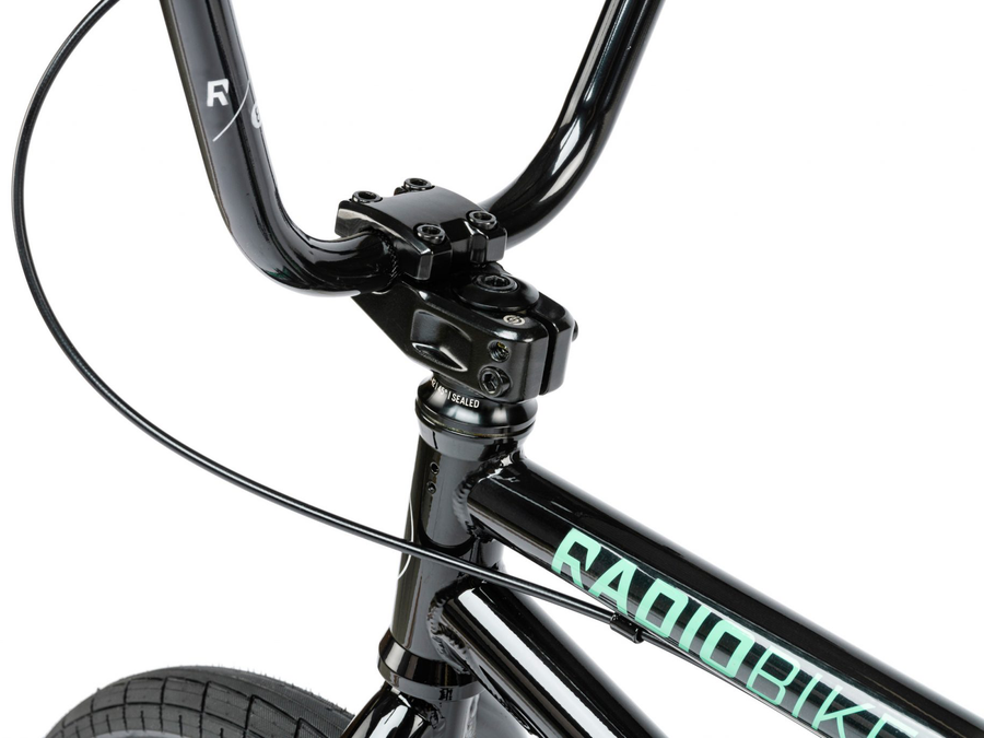 Radio Saiko 18" BMX (Black/Teal)