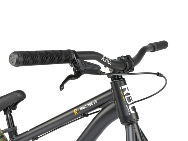 Radio Minotaur Bike 26" Dirt Jumper (Matt Black/Camo)