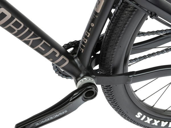 Radio Griffin Pro 26" Dirt Jumper (Matt Black)