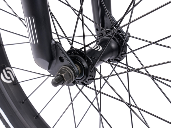 WeThePeople Nova 20" (Matt Black/White) 20.5"TT