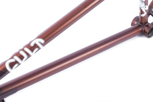 Cult Dak Frame / Pat Freyne Signature