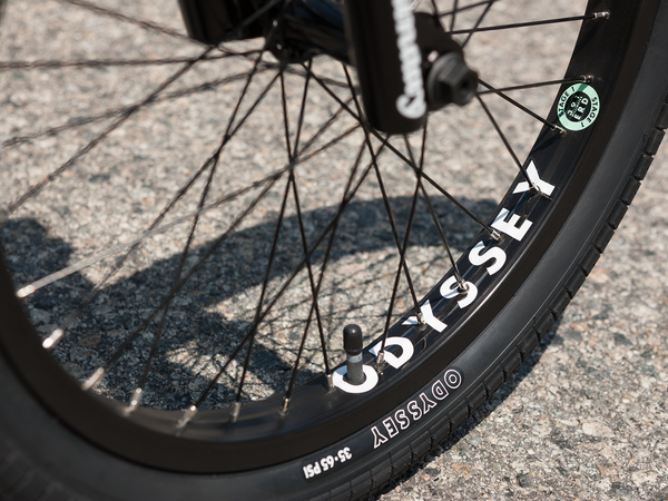 Sunday Forecaster Brett Silva 20" BMX (Matt Fire Engine Red)