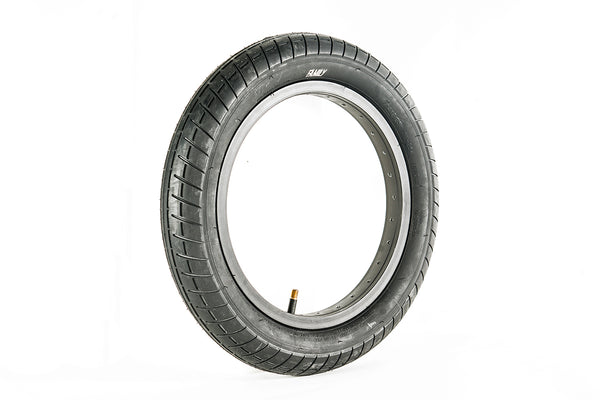 Family F2610 Tyre 14" x 2.25"