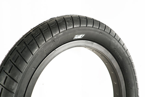 Family F2610 Tyre 14" x 2.25"