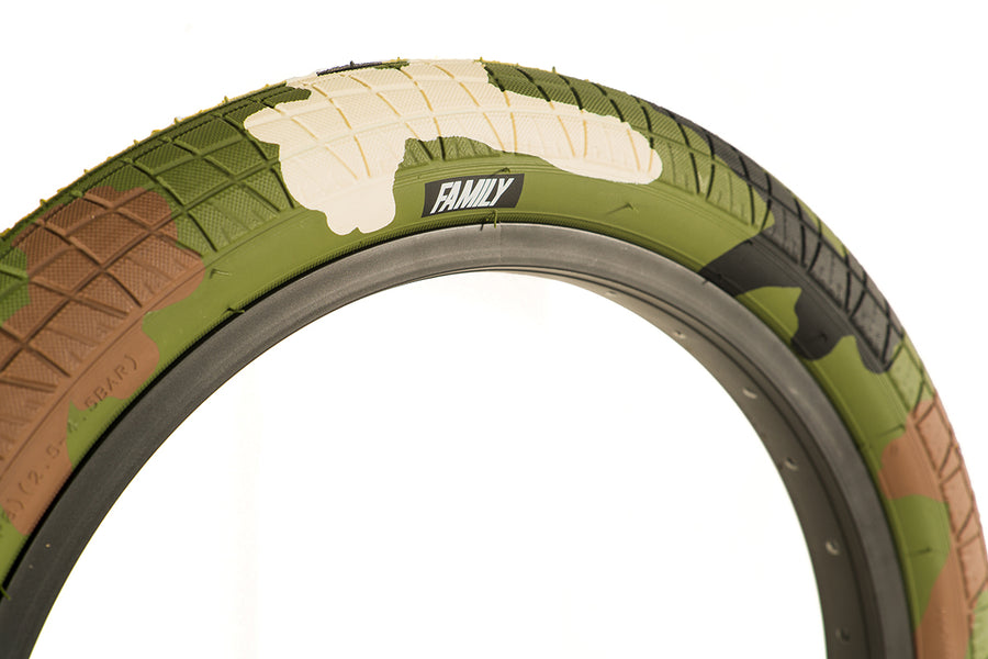 Family F2128 Tyre 16" x 2.1"