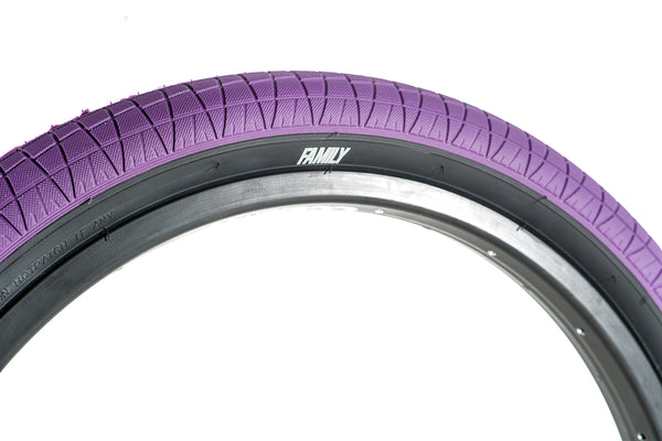 Family F2128 Tyre 20" x 2.2"