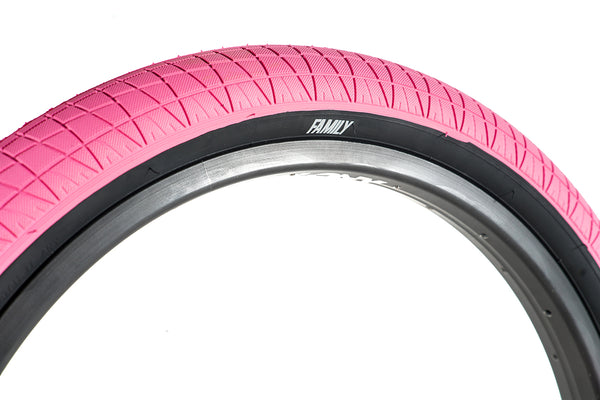 Family F2128 Tyre 20" x 2.2"