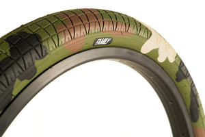 Family F2128 Tyre 20" x 2.2"