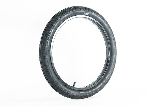 Family F603 Tyre 16" x 2.2"