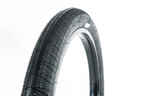 Family F603 Tyre 16" x 2.2"
