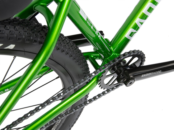 Radio Asura 26" Dirt Jumper (Metallic Green)
