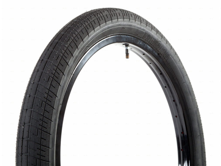 S&M Speedball Tyre