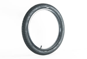 Family F603 Tyre 20" x 2.2"