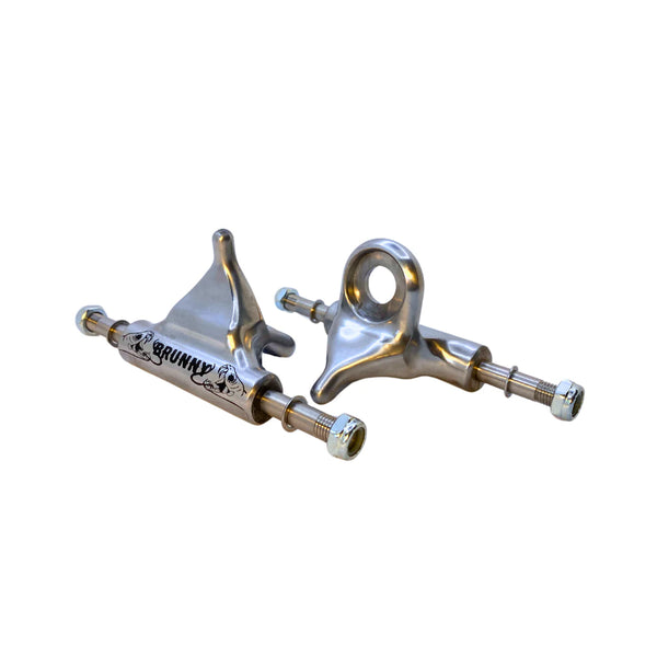 Brunny Hardcore Labrys Trucks Titanium