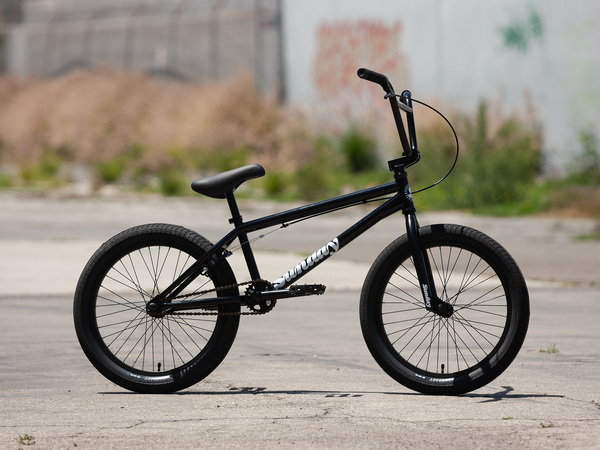 Sunday Scout 20" 2022 (Gloss Black)