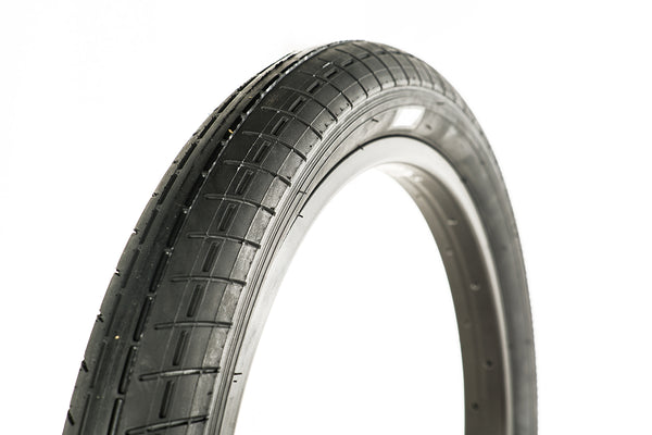 Family F2610 Tyre 20" x 2.4"