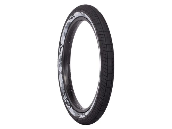 SALTPLUS Sting Tyre 20"