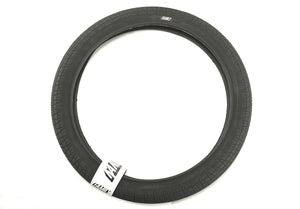 Family F2128 Tyre 20" x 2.2"