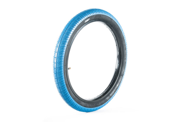 Family F603 Tyre 20" x 2.35"