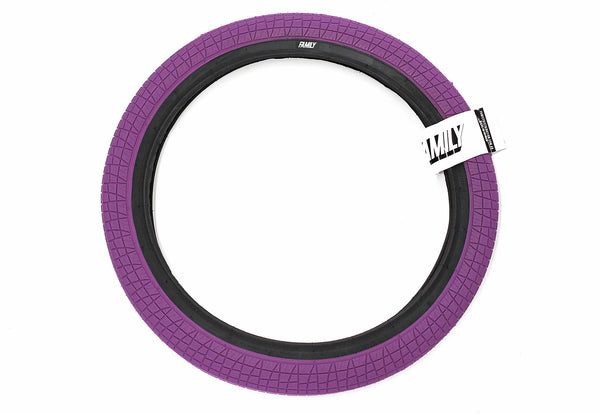 Family F2128 Tyre 20" x 2.3"