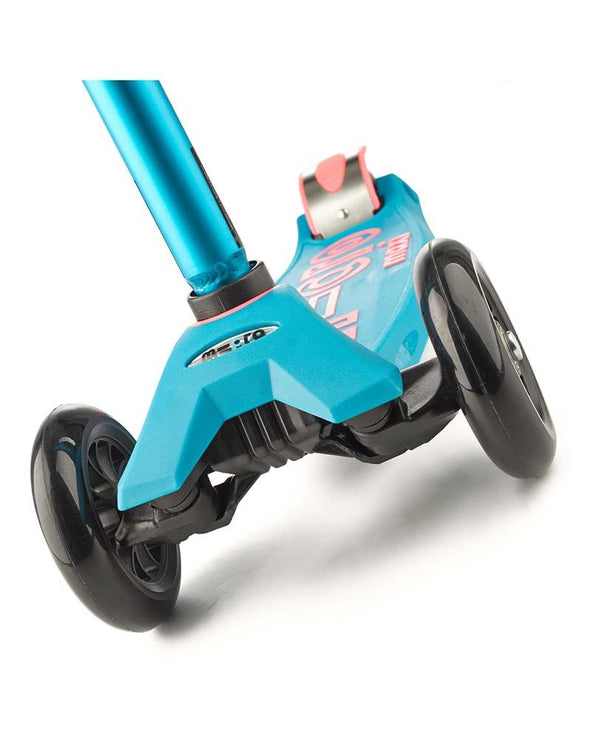 Maxi Micro Deluxe Scooter (Aqua)